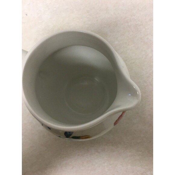 Laura Ashley Chinese Silk Creamer and Covered Sugar Set Made In England. - Picture 4 of 10